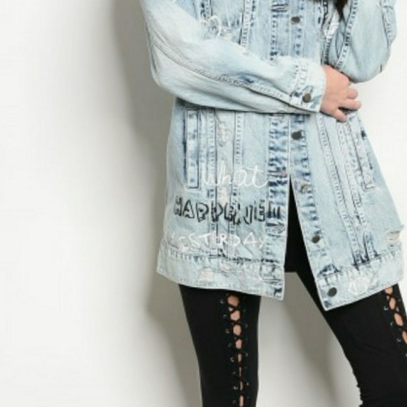 💎LIGHT WASH DENIM DISTRESSED JACKET - Picture 6 of 7